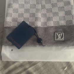 Lv Beanie