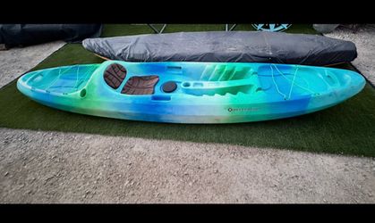 Perception Fishing Kayak & Paddle