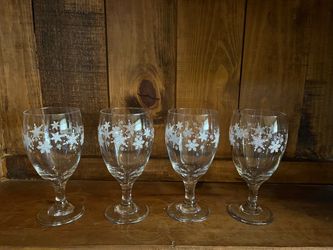 4 Vintage Snowflake Goblets