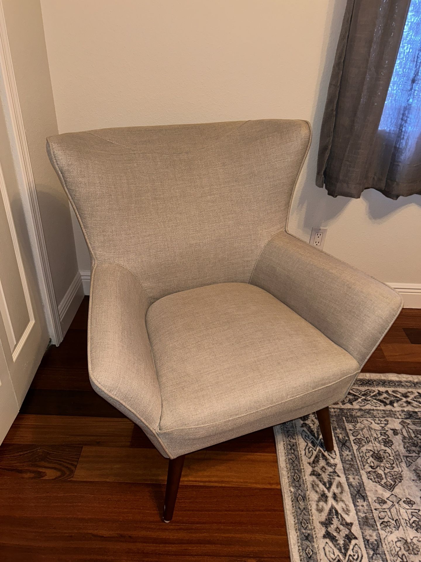 *FREE* Wingback Chair - Light Gray