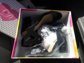 Heels size 7