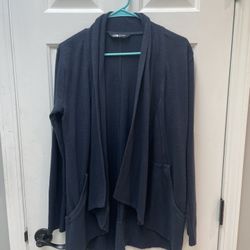 The North Face Navy Sweater (medium)