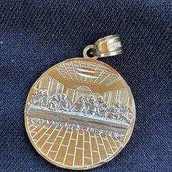 Last Supper Medallion 
