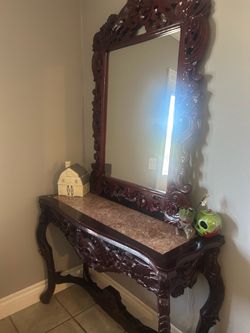 Entry Table & Mirror