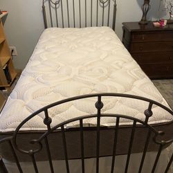 Twin Metal Bed frame, Mattress & box spring