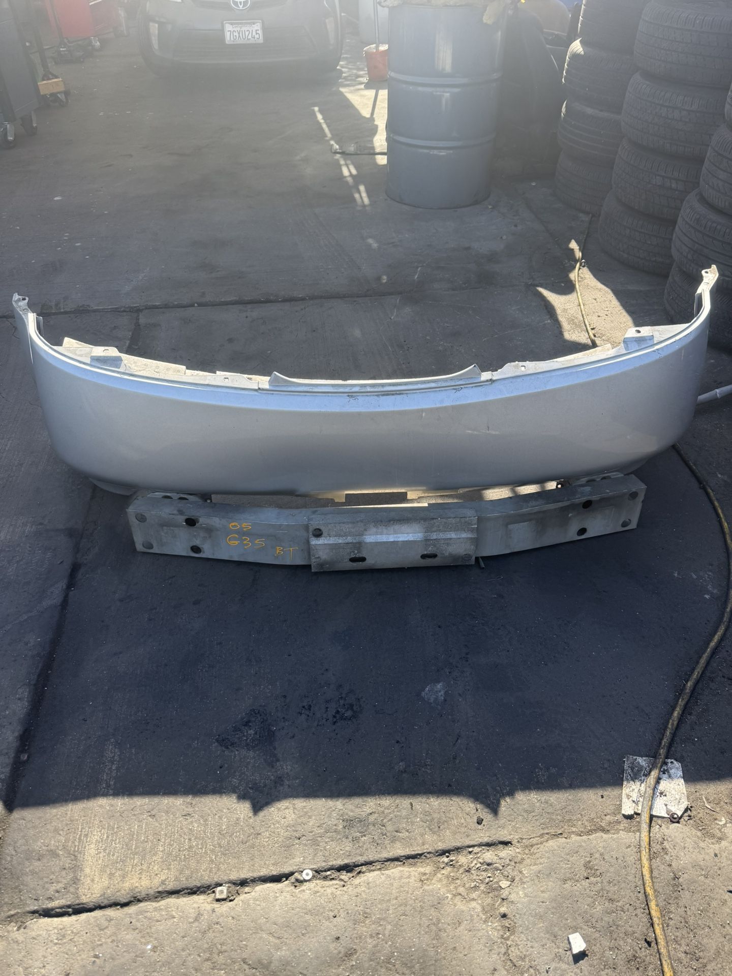 05 Infiniti G35 rear bumper $200
