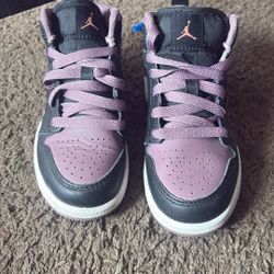 NIKE Jordan 1 Mid SE Little Kids' Shoes 11C