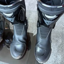 Motorcycle Boots Dainese TRQ-Race Out Black US 8.5 / EU 41