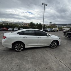 Chrysler 200s FOR PARTS