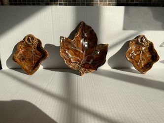 CERAMIC LEAF DISHES SET OF THREE HANDMADE SIGNED/DATED BY ARTIST