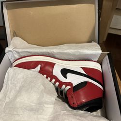 Jordan 1 Chicago 