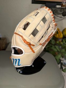 Marucci Acadia Baseball Glove