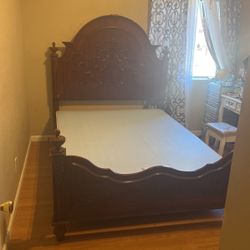 Queen Box Spring And Frame 