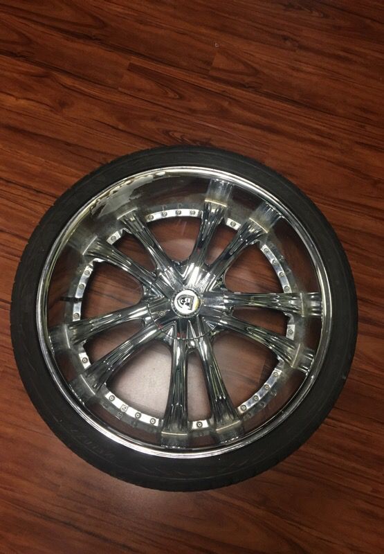 26 inch Lexani rims with tires