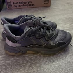 Men’s Adidas Ozweego Gray Size 10