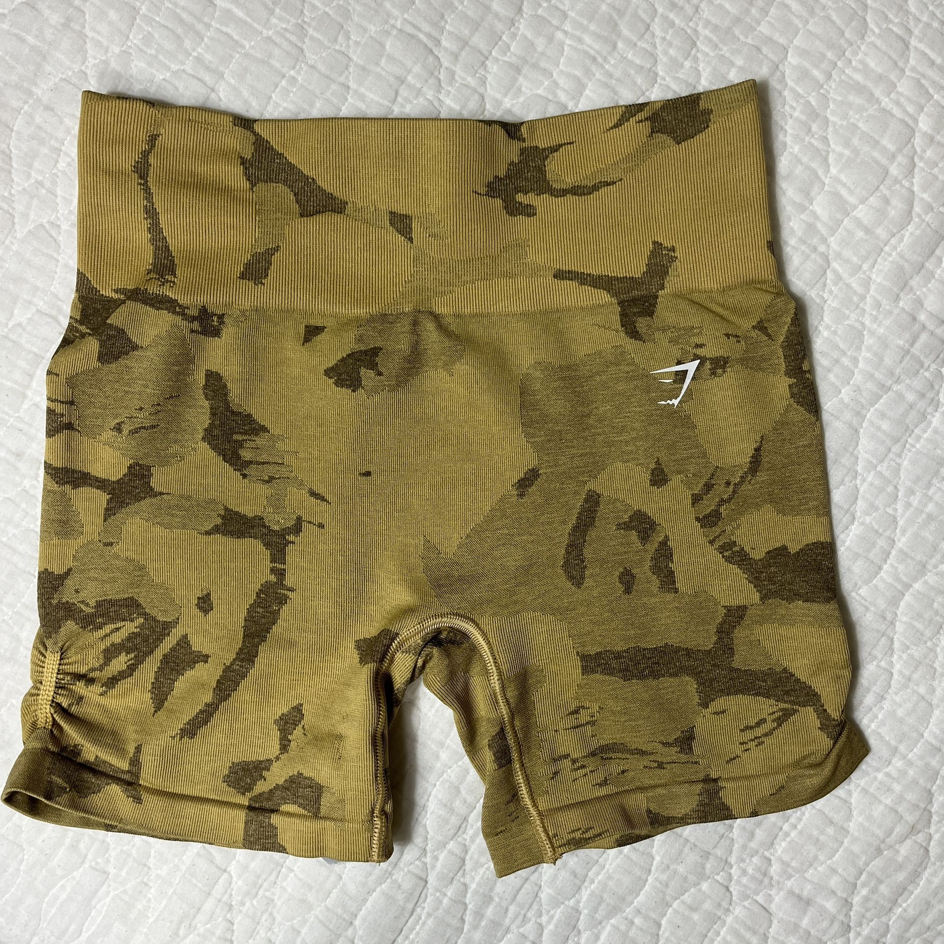 GYMSHARK SHORTS