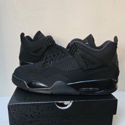 Air Jordan 4 Retro Black Cat - Men's Sizes 9.5, 10, 10.5, 11, 11.5, 13 / (GS) 6.5Y