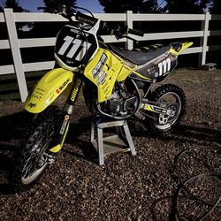 2017 85cc Suzuki Dirtbike