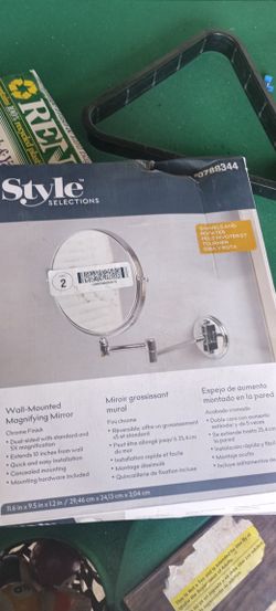 Espejo De Aumento Montado En La Pared...