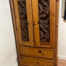 Dresser