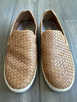 Olukai shoes men’s 10