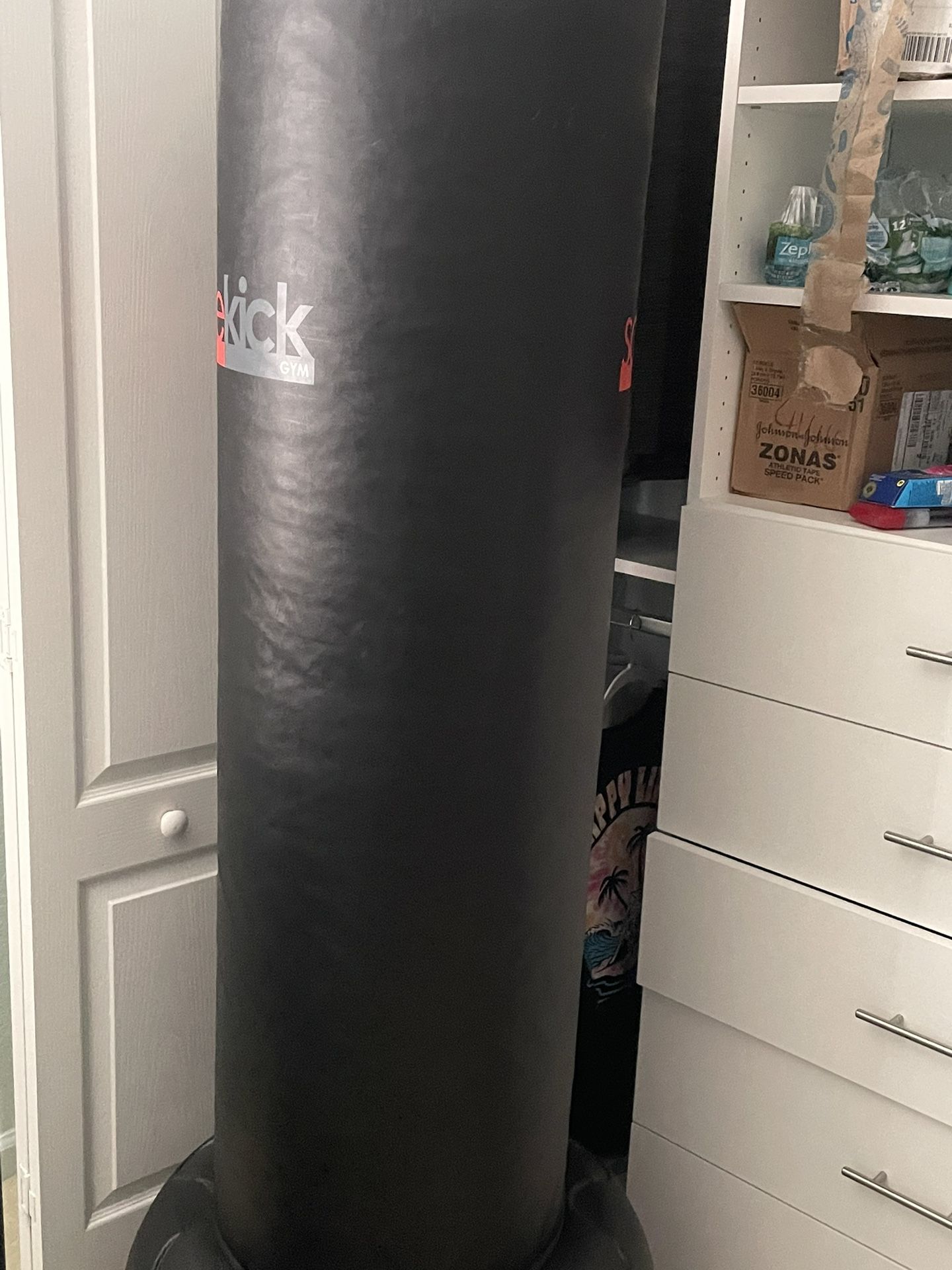 Avanti punching deals bag