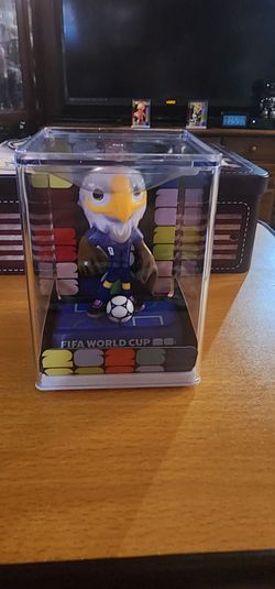 2026 WORLD CUP HOSTS FIGURINES