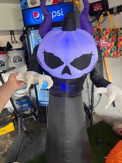 Halloween devil pumpkin man inflatable
