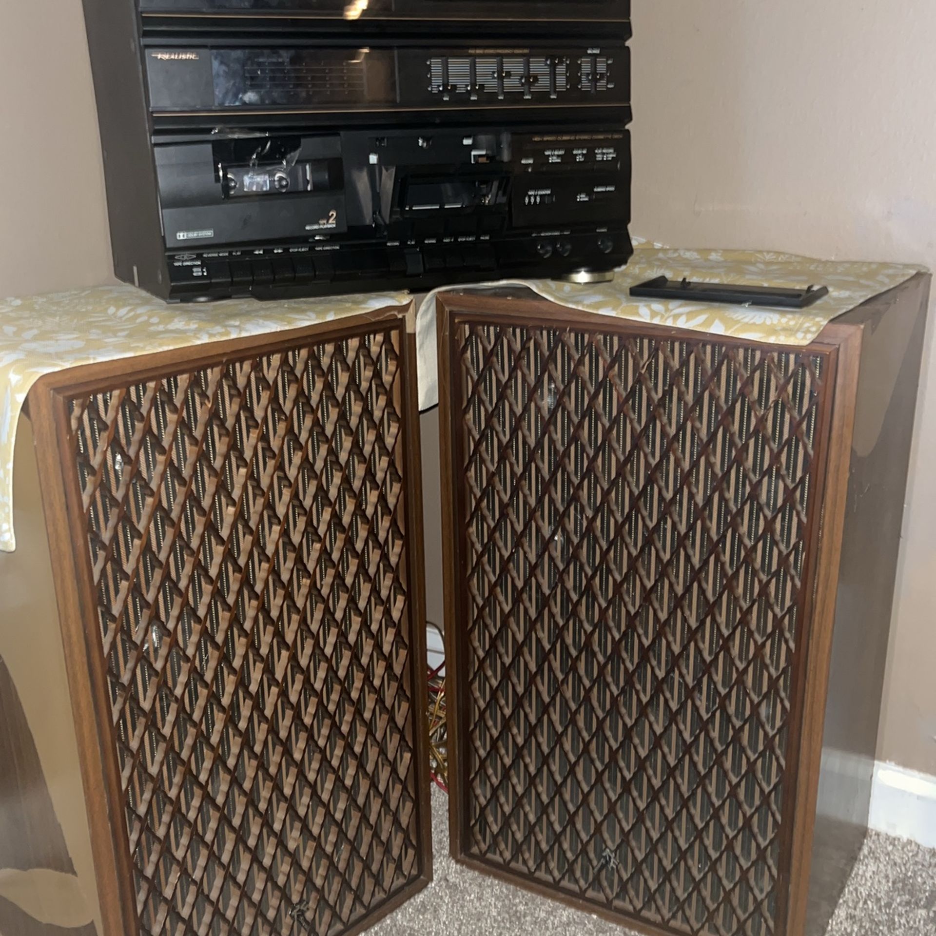 Dj Equipped Radio Record And Tape Player With Speakers