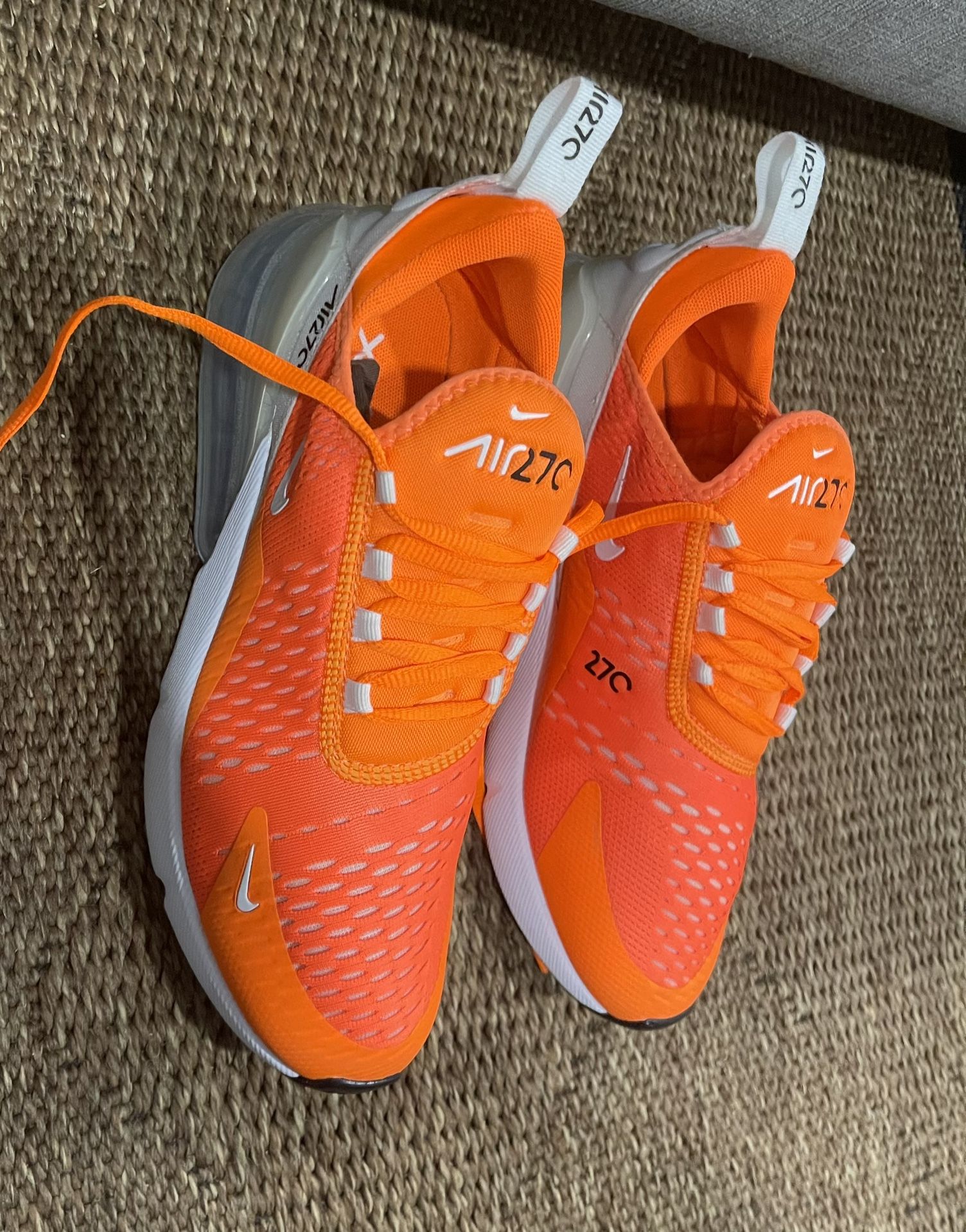 Nike Air Max 270 Total Orange 8.5W