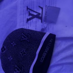 Louis Vuitton hat 