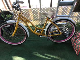 Bikes for sale in great condition $25 each  cada uno no less bike if u take all $20 each