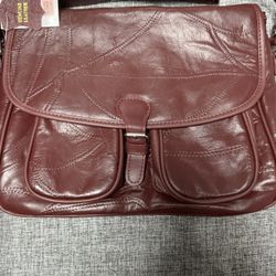 100% Leather Crossbody Bag with Adjustable Shoulder Strap 