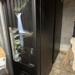 Food And Drink Vending Machine