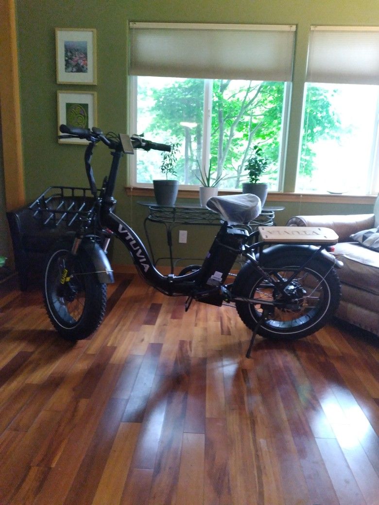 *NEW* Vtuvia Fat Tire Folding E-bike