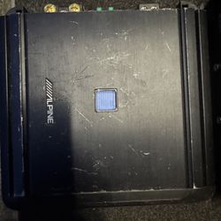 Alpine   Amplifier 