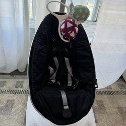 4 Moms Mamaroo Baby Swing