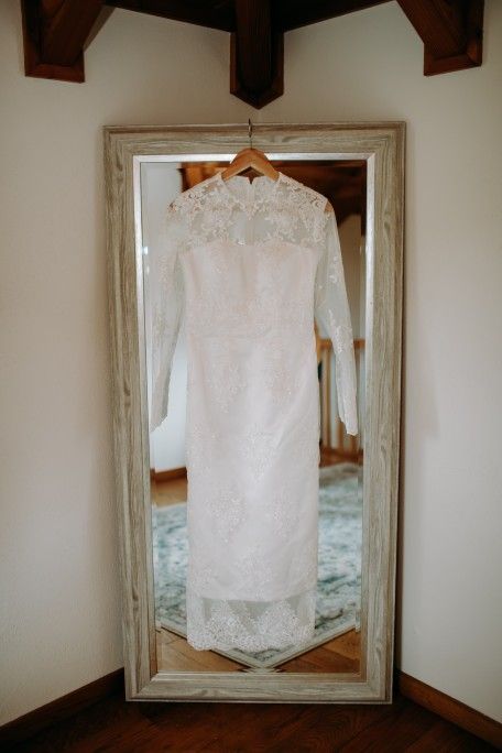 Wedding Dress Size 4 Dry-cleaned