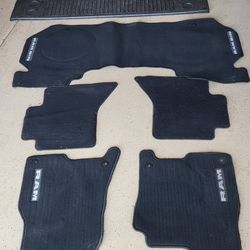 4th Gen Ram 1500 Floor Mat And Tailgaite Cover
