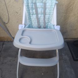 BABY HIGH CHAIR