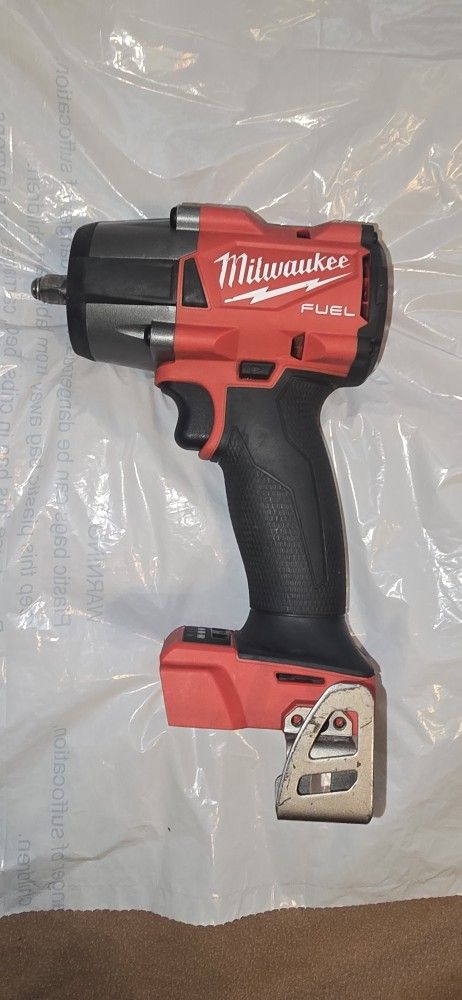 IMPACTO MILWAUKEE FUEL M18 DE 3/8"