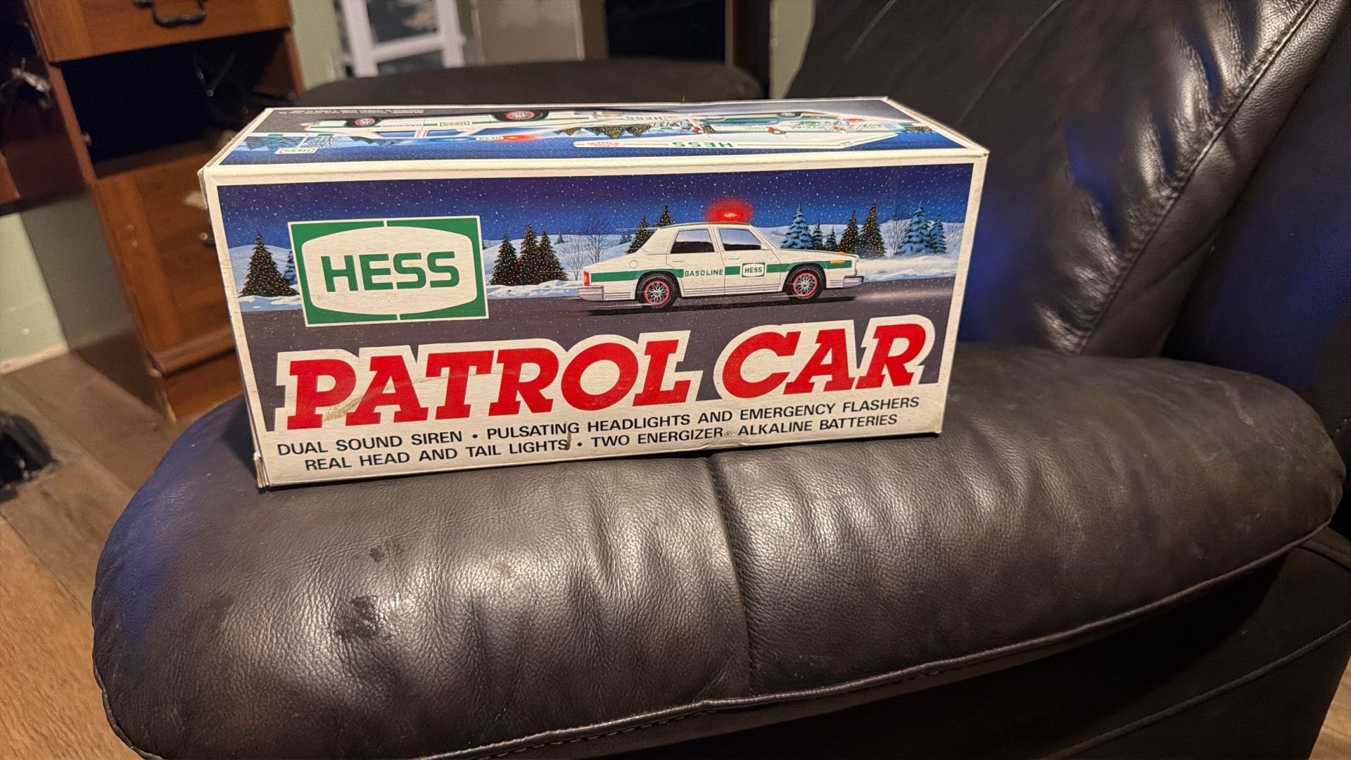 Never Open Box Hess Patrol Car