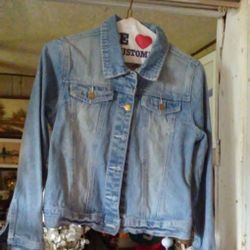 1989 PLACE...GIRL'S BLUE JEAN JACKET.