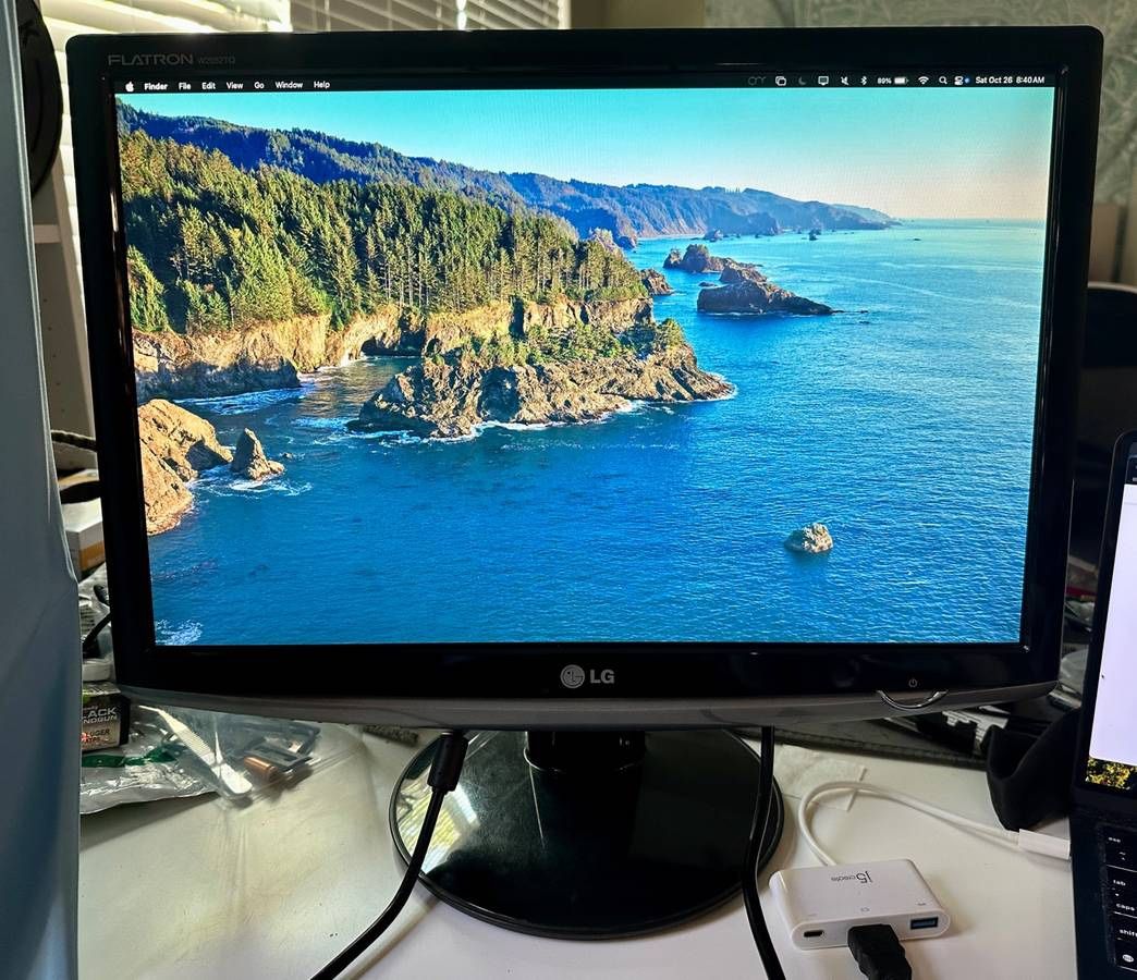 LG FLATRON 20" W2052TQ 2ms Widescreen 16:10 LCD Monitor