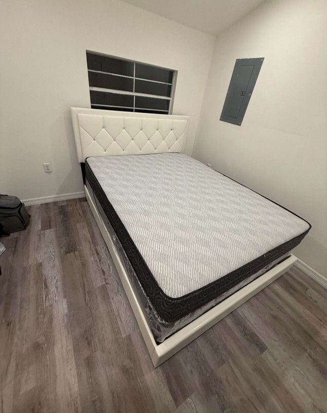 NEW BED FRAME QUEEN SIZE WITH MATTRESS AND BOX SPRING