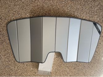 NEW Covercraft Sunshade for 2024-26 Toyota Grand Highlander