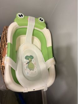 Baby frog bath