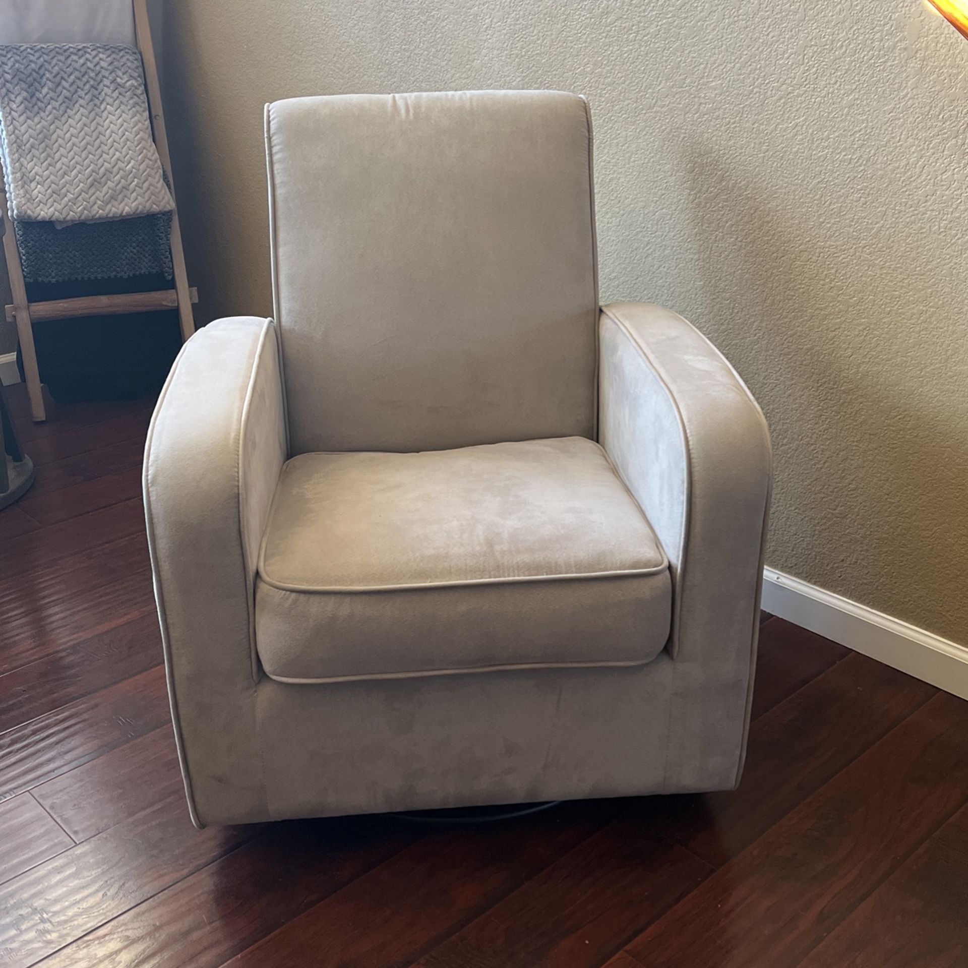 Fashion Rocking Chair