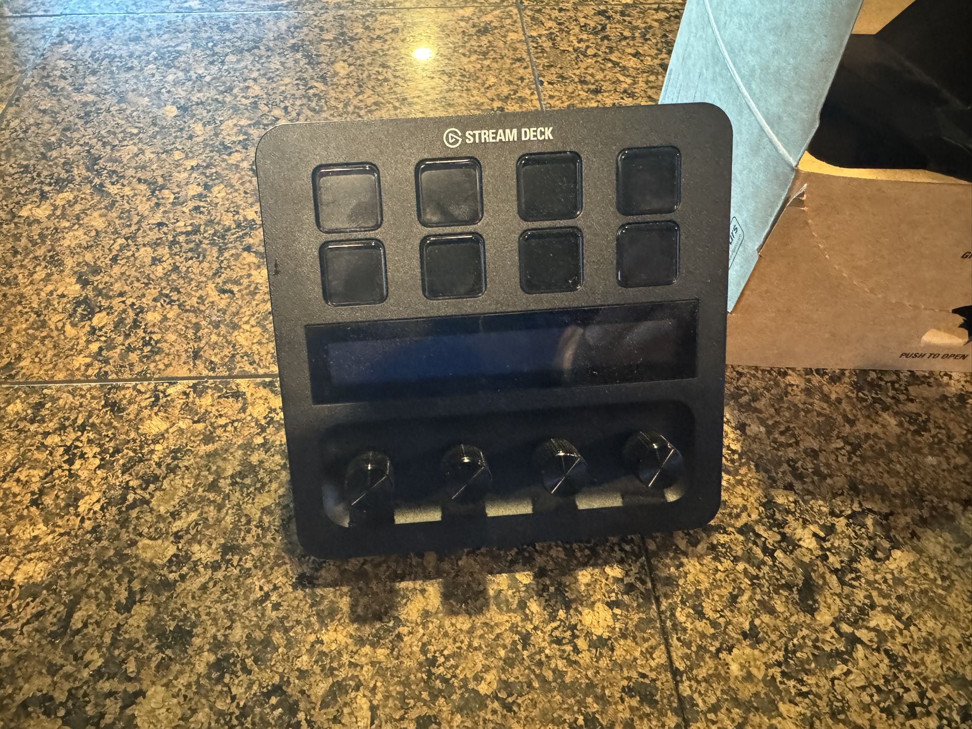 Streamdeck + Including XLR dock