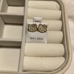 New 10k hello kitty earrings 